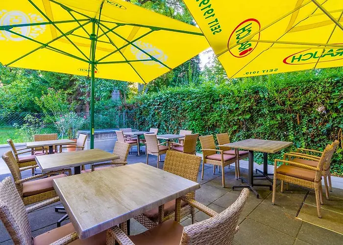 Star Premium Hotell 3*