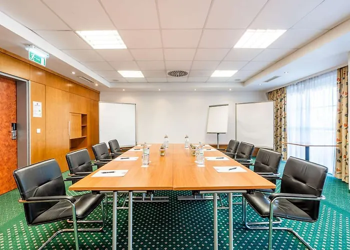 Готель Star Premium Грац